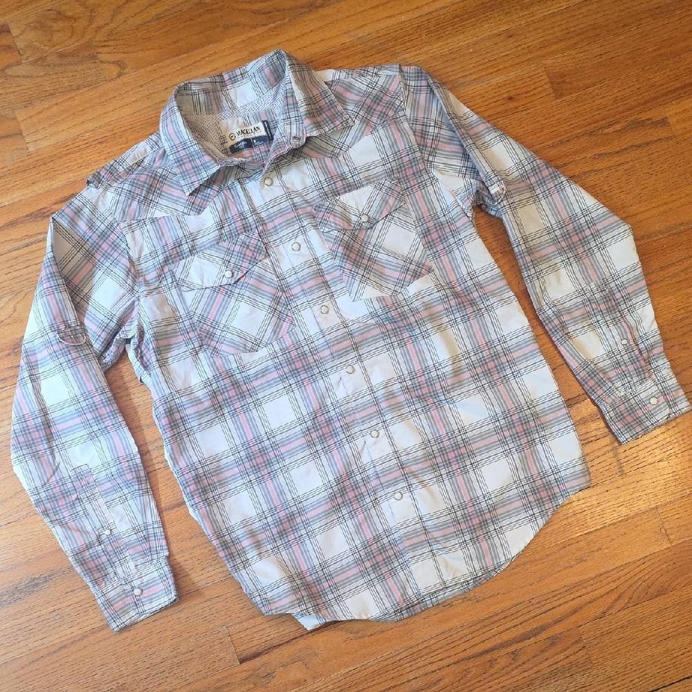 Magellan Outdoors Classic Fit Moisture Wicking Size S Pecos Ridge Snap Button